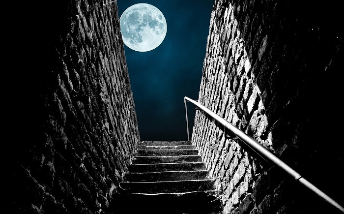 What Does Stairs Mean In A Dream? Meaning of Dreams About Stairs